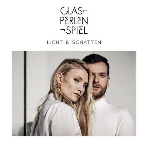 <strong>Glasperlenspiel</strong> <br>Licht und Schatten